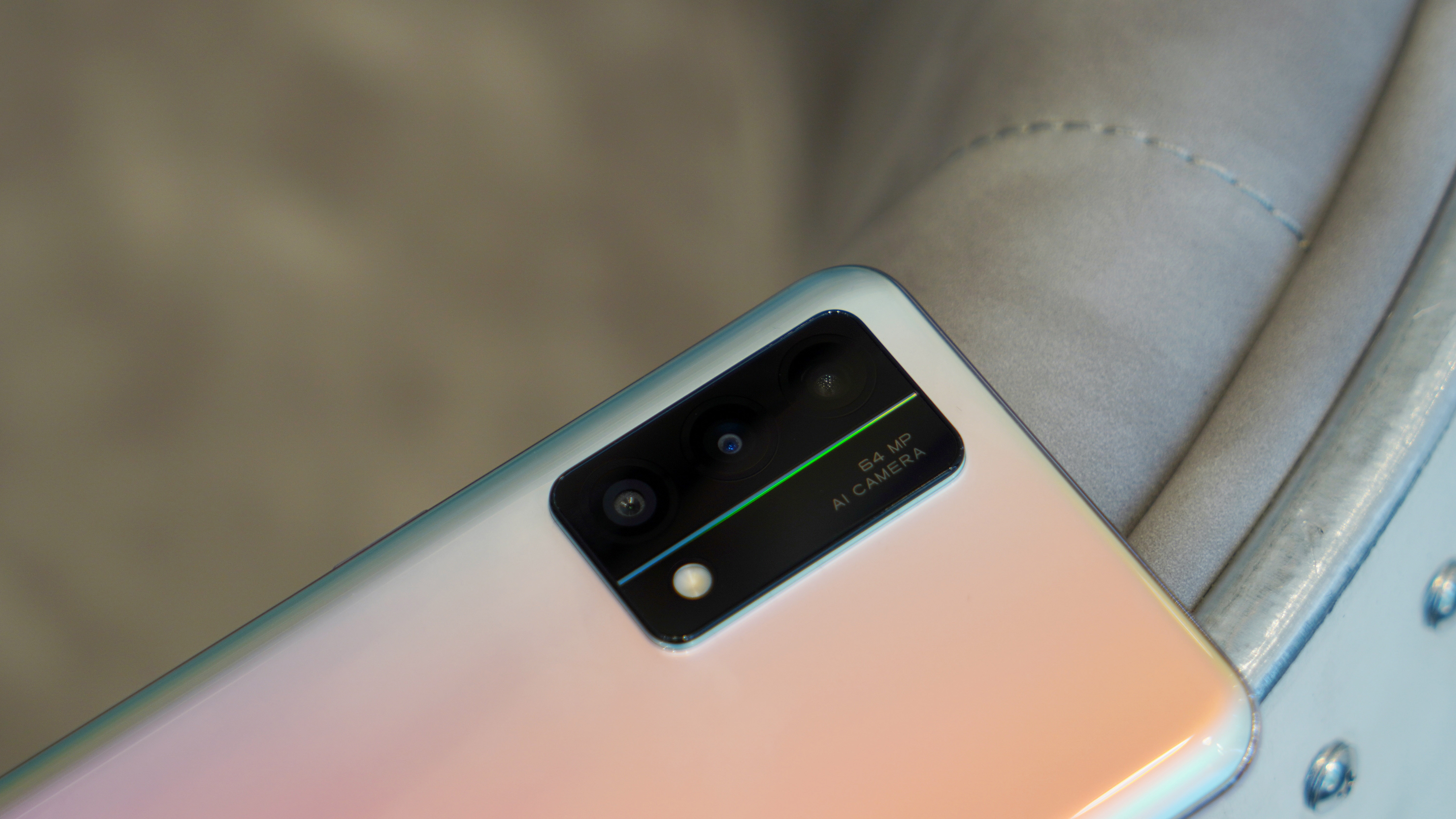 OPPO K9手機如何？上手實測亮點多，充電速度遠超千元級機型