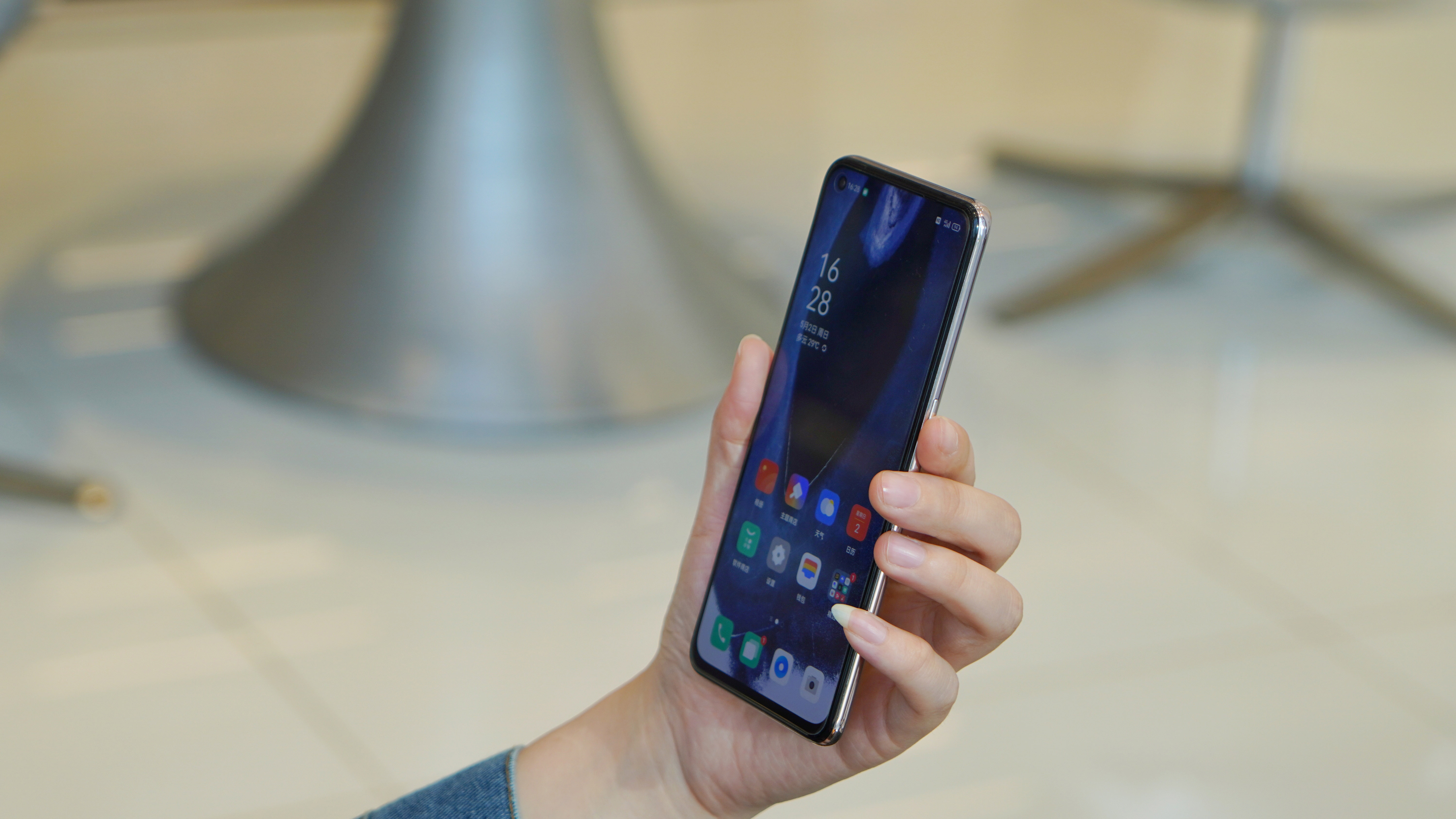 OPPO K9手機如何？上手實測亮點多，充電速度遠超千元級機型