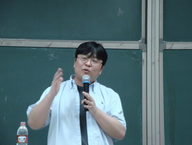 羅永浩搞直播償還6億債務，直播來錢快還做個錘子手機