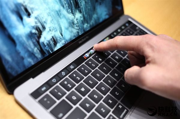 沒電源按鍵 新MacBook Pro如何開關機！