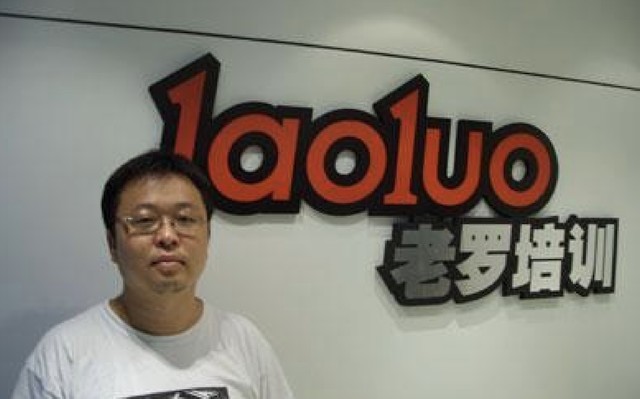 羅永浩搞直播償還6億債務，直播來錢快還做個錘子手機