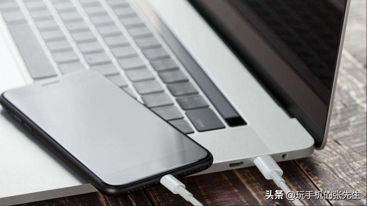 蘋果手機怎么連接電腦？詳細步驟，教你玩轉iPhone