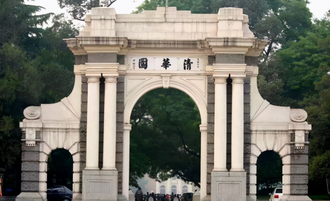 未來十年，國內男生“吃香”的3大專業，收入高發展前景明朗