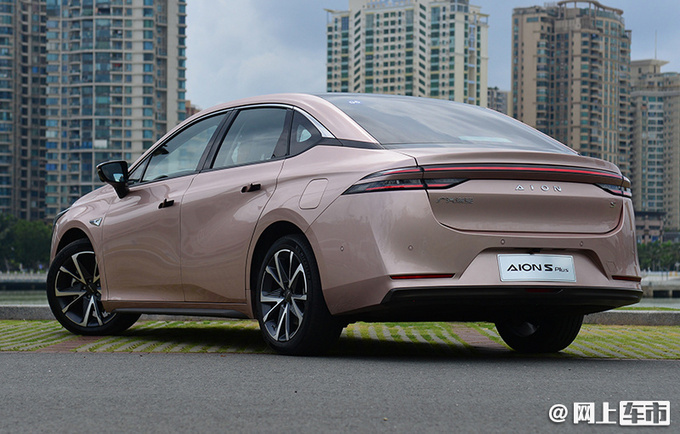 值得一看！2021上半年10款熱門電動車回顧，最大續航達712km
