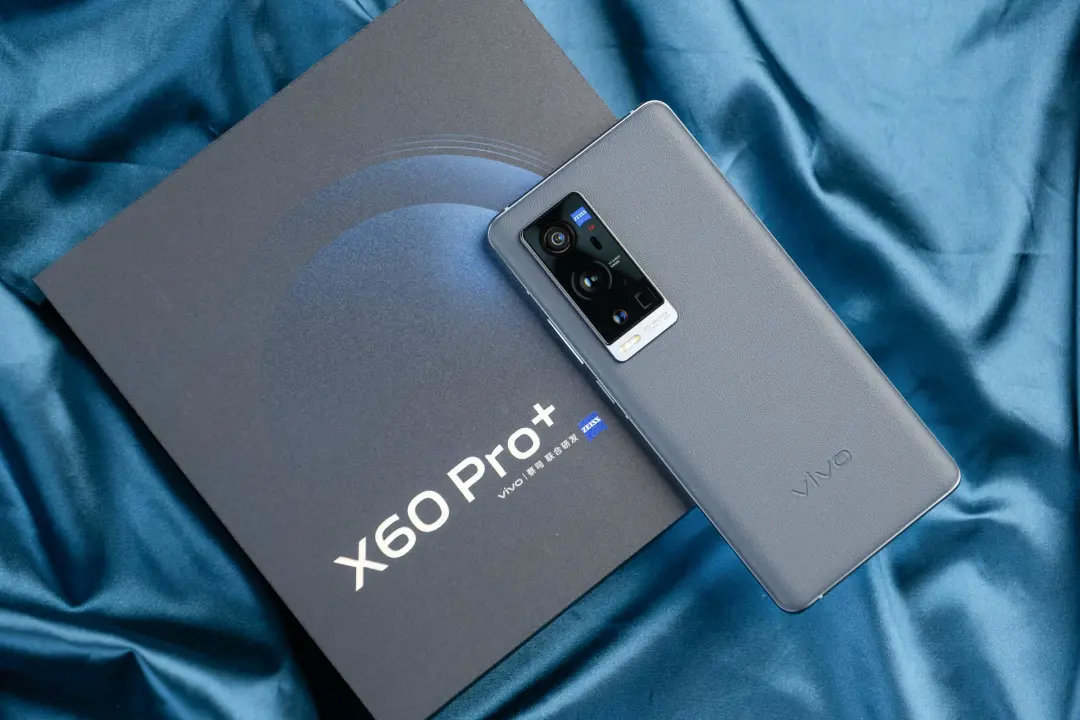 2021上半年，哪些國產旗艦值得買？盤點三款我心目中的MVP機型