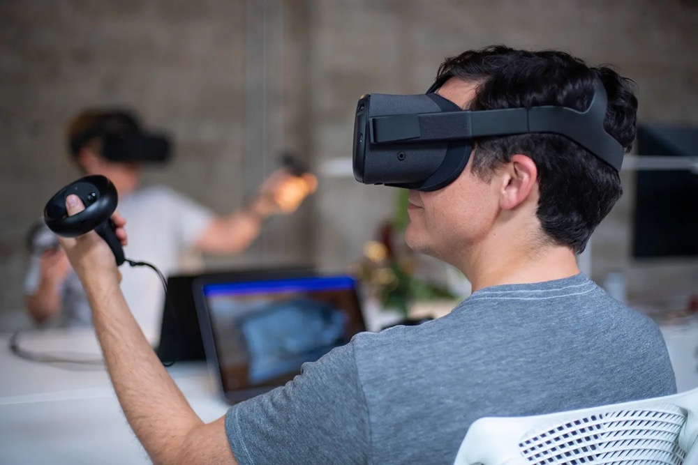 VR 初學者指南:常見問題解答和所有您需要知道的