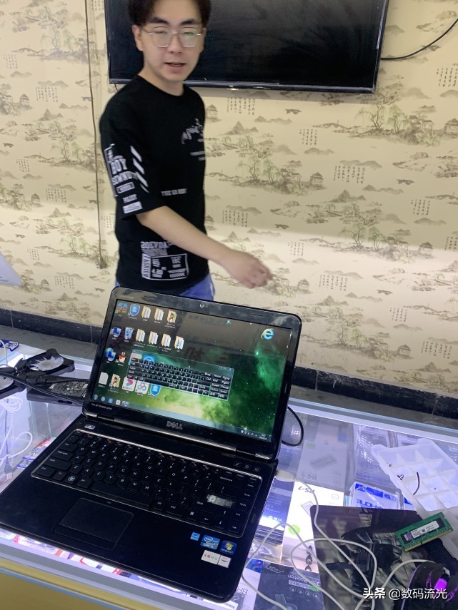 電腦開機發出滴滴聲，老板看小伙不懂電腦，0成本維修竟報價200