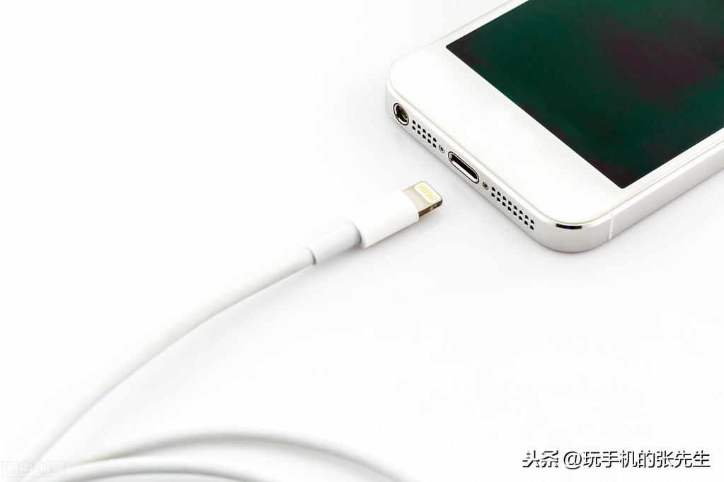 手機充電發燙是什么原因？別急！看看是不是這幾個原因導致