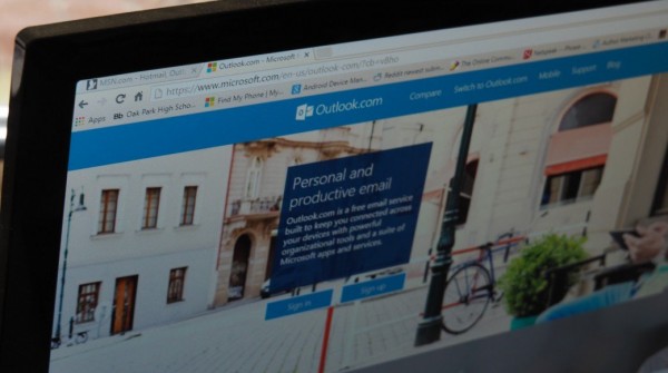 Windows Live Mail 2012不再支持收發Outlook.com郵件