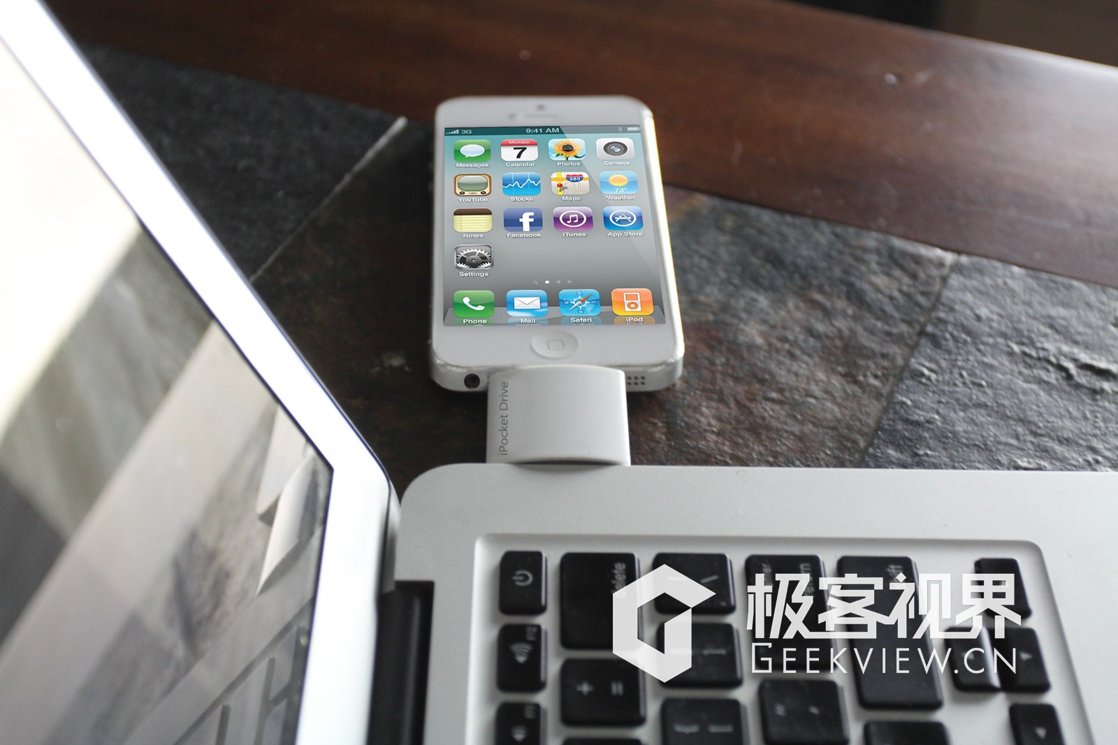 16G內存不夠用？給你的iPhone、iPad配個移動硬盤吧