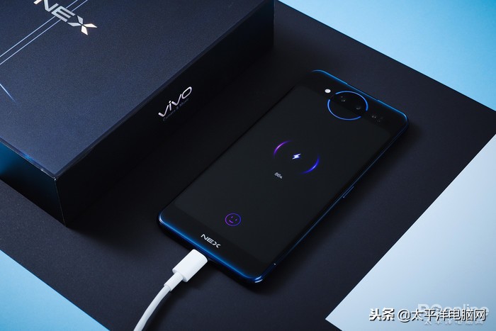 vivo NEX雙屏版評測：誰說科技時尚不能相得益彰？