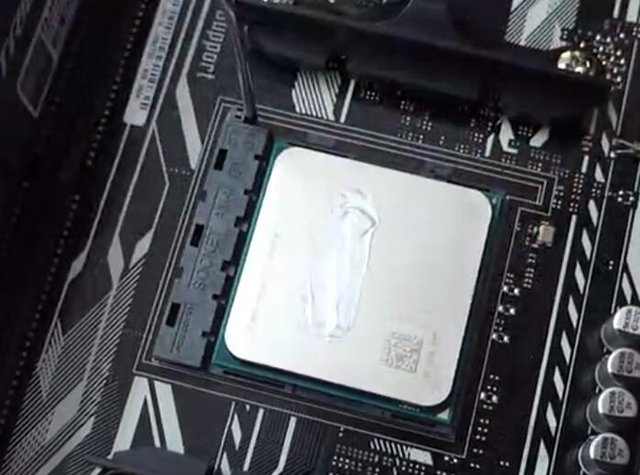 AMD CPU怎么安裝？AMD銳龍處理器與主板安裝圖解教程