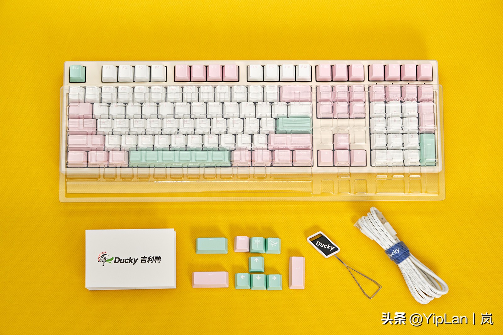宛若夏日里那杯冰飲，吉利鴨Ducky9108芝芝桃桃鍵盤開箱