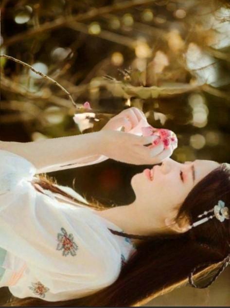 美圖秀秀的摳圖功能太強大了，隨心所欲美化照片，原來這么簡單