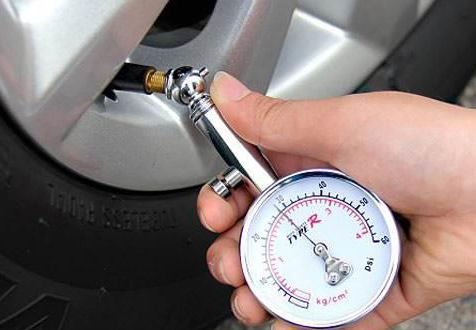 汽車胎壓多少正常，所有車的胎壓都要打到2.5嗎？