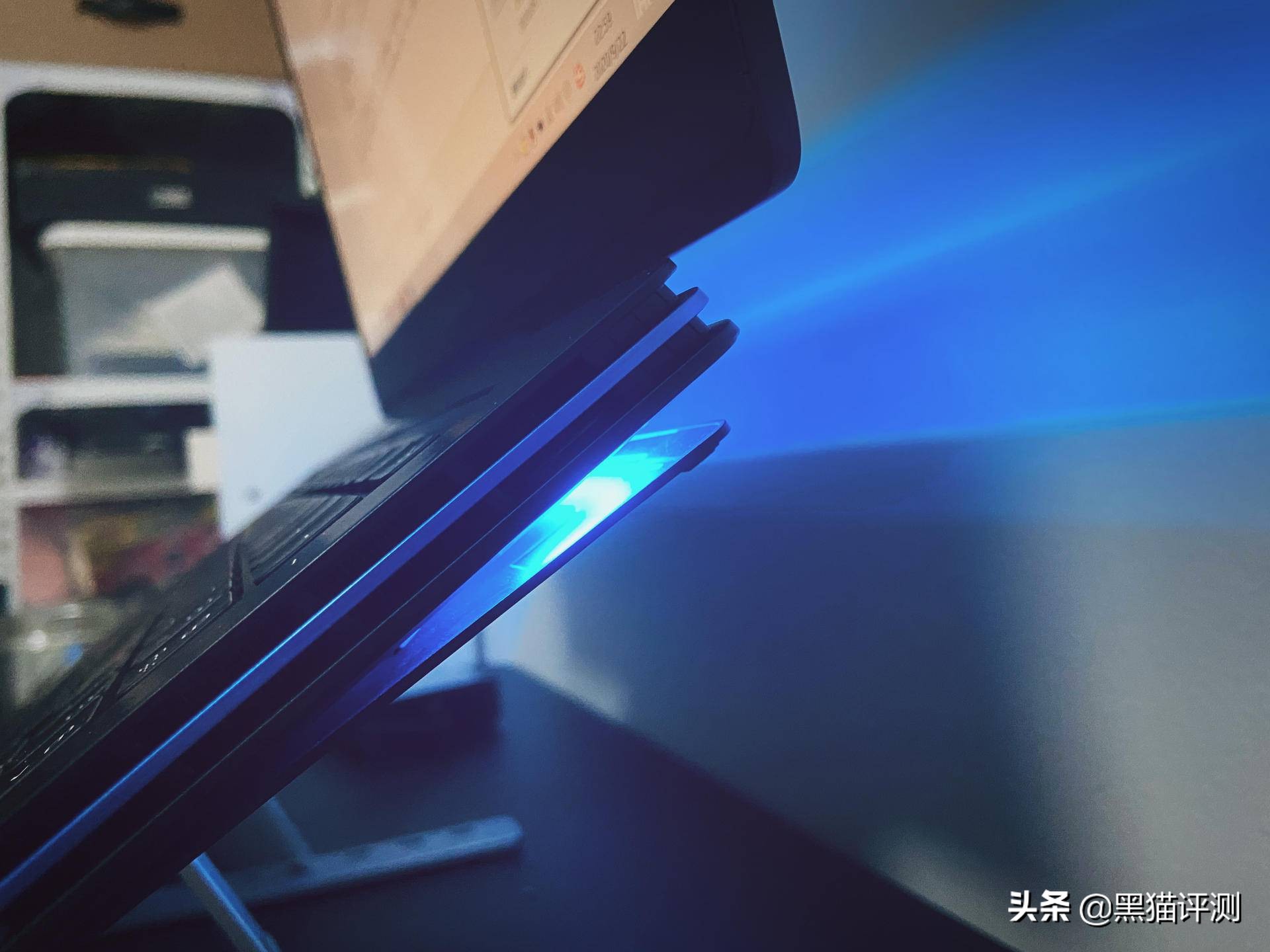 intel、AMD同時授權，榮耀已穩住PC行業