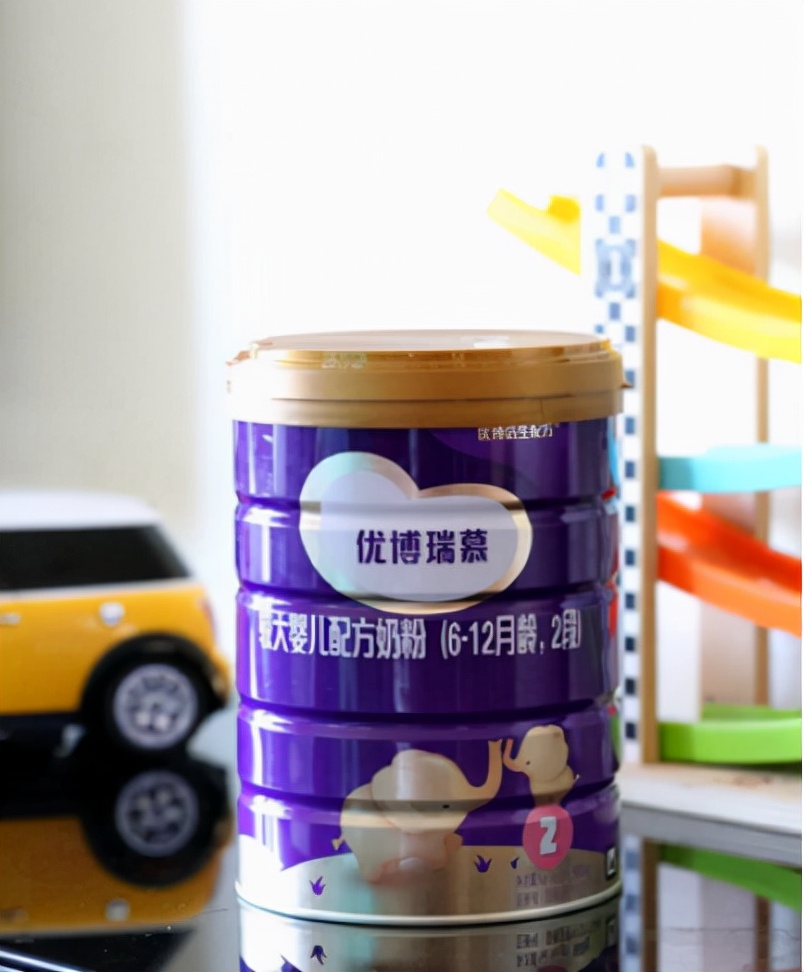 圣元優博和伊利金領冠，哪款奶粉更好