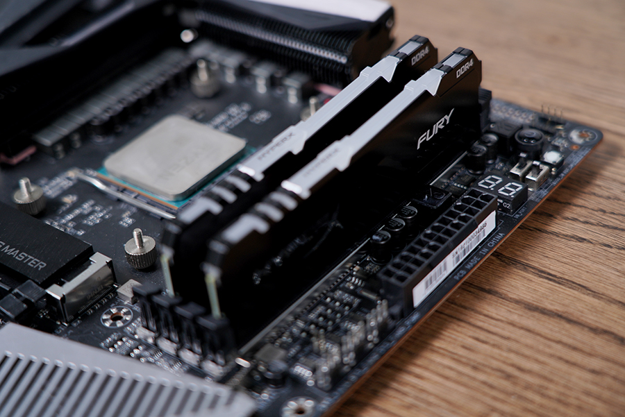 一鍵開啟內存條最高效能 HyperX雷電系列3733MHz內存條評測