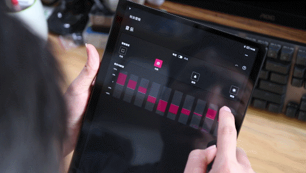 聯想 YOGA Pad Pro：顯示器和平板電腦，都由我一手包辦