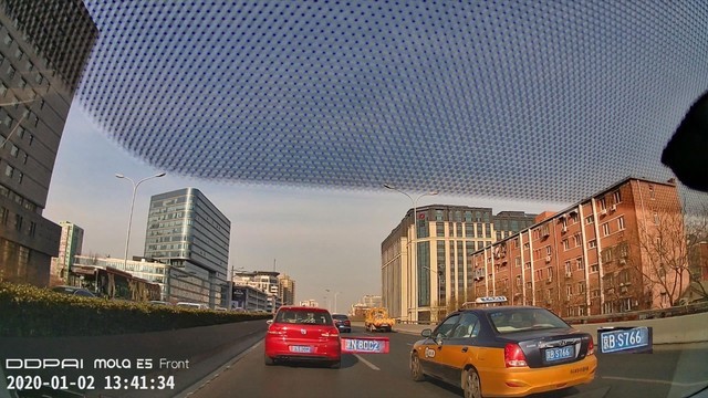 價格不高性能強 不同種類行車記錄儀推薦